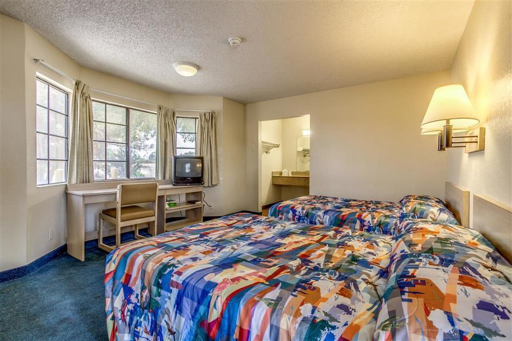 Motel 6-Mesa, Az - South الغرفة الصورة